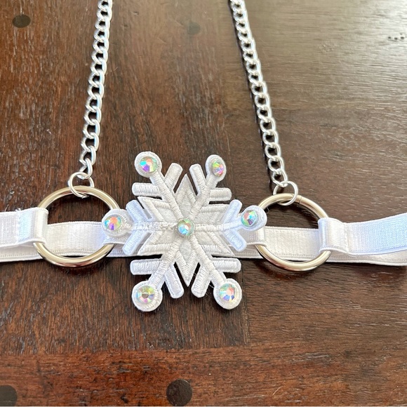 Honeiibeth Ice Queen Harness Set - Picture 4 of 4